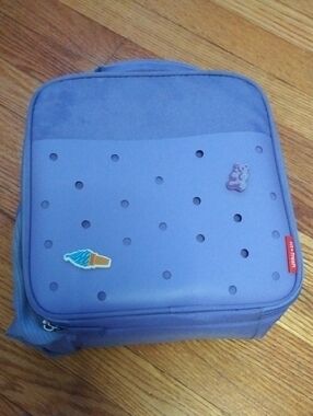 Fit Fresh Crock Inspired Lunch Box Insulated Purple And Comes With Two Gibbets